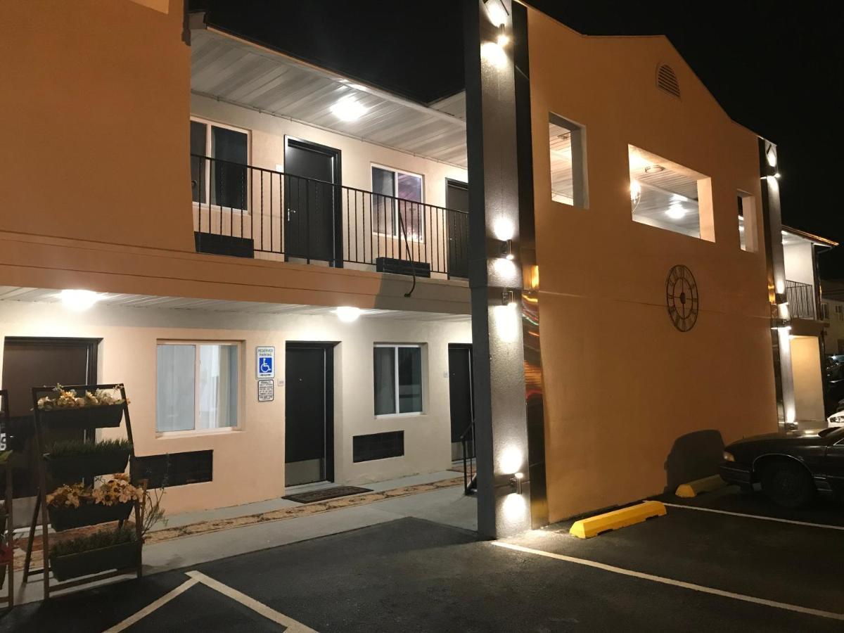 The Carasaljo Motel Lakewood Kültér fotó